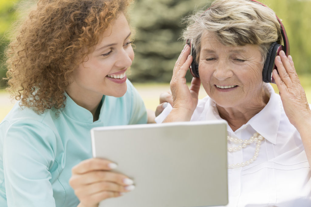 6 Ways to Help Keep Seniors Mentally Sharp